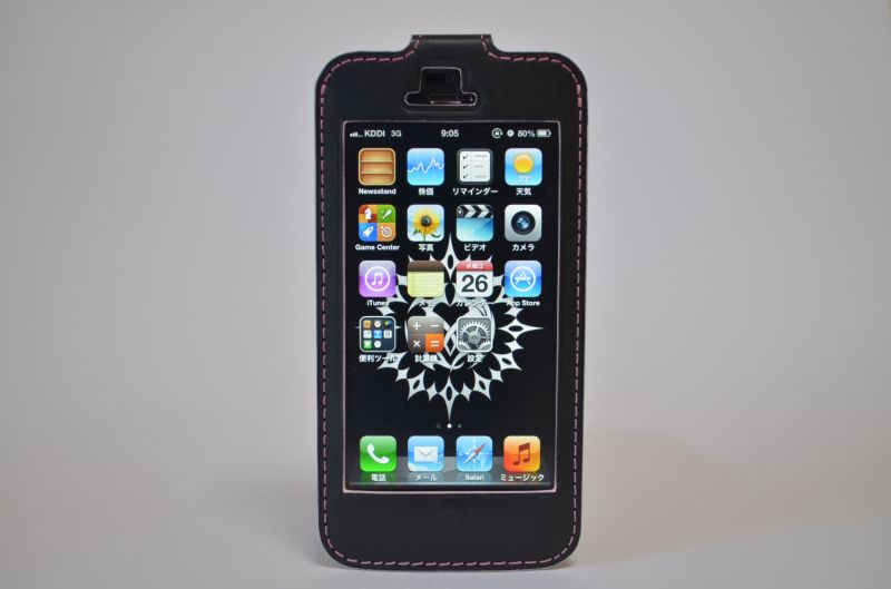 iPhone5レザーケース　ゼブラ柄黒　ピンクステッチ＆コバ